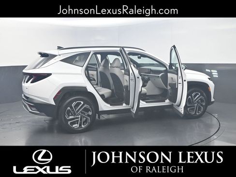 Used 2025 Hyundai Tucson Limited image 25