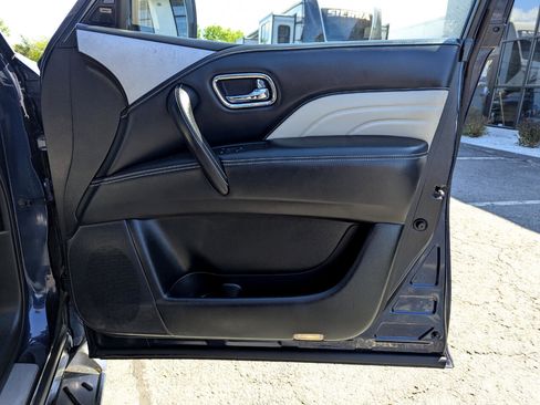 Used 2019 INFINITI QX80 Limited w/ All-Season Package image 36