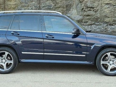 Used 2014 Mercedes-Benz GLK 250 BlueTEC 4MATIC image 2