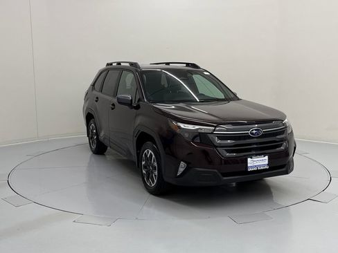 Used 2026 Subaru Forester Premium image 7