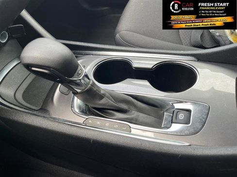 Used 2023 Chevrolet Malibu LT FWD image 16