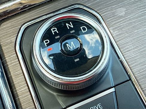 Used 2024 Ford Expedition Max Limited image 18