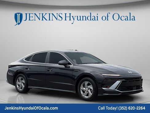 Certified 2025 Hyundai Sonata SE FWD image 1