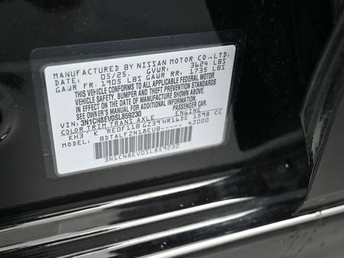 Used 2025 Nissan Versa SV image 20