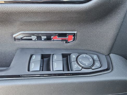 Used 2023 GMC Sierra 1500 AT4 w/ AT4 Premium Package image 11