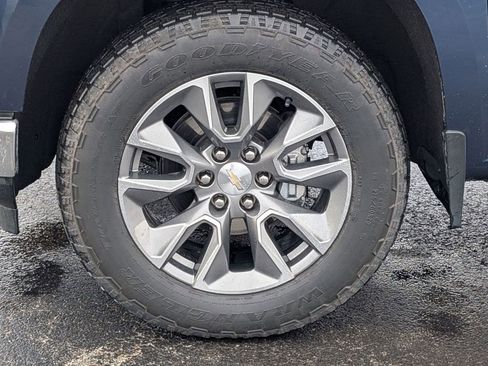 Used 2022 Chevrolet Silverado 1500 LT image 13