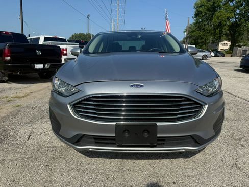 Used 2020 Ford Fusion SE FWD image 9