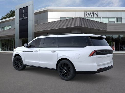 New 2025 Lincoln Navigator L Reserve w/ Jet Appearance Package image 4