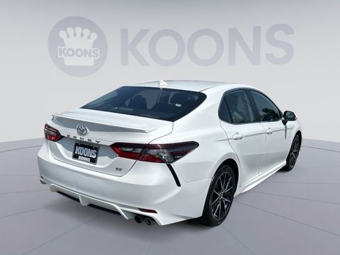 Used 2024 Toyota Camry SE FWD image 16