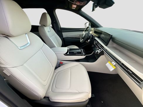 New 2026 Hyundai Tucson Limited image 23