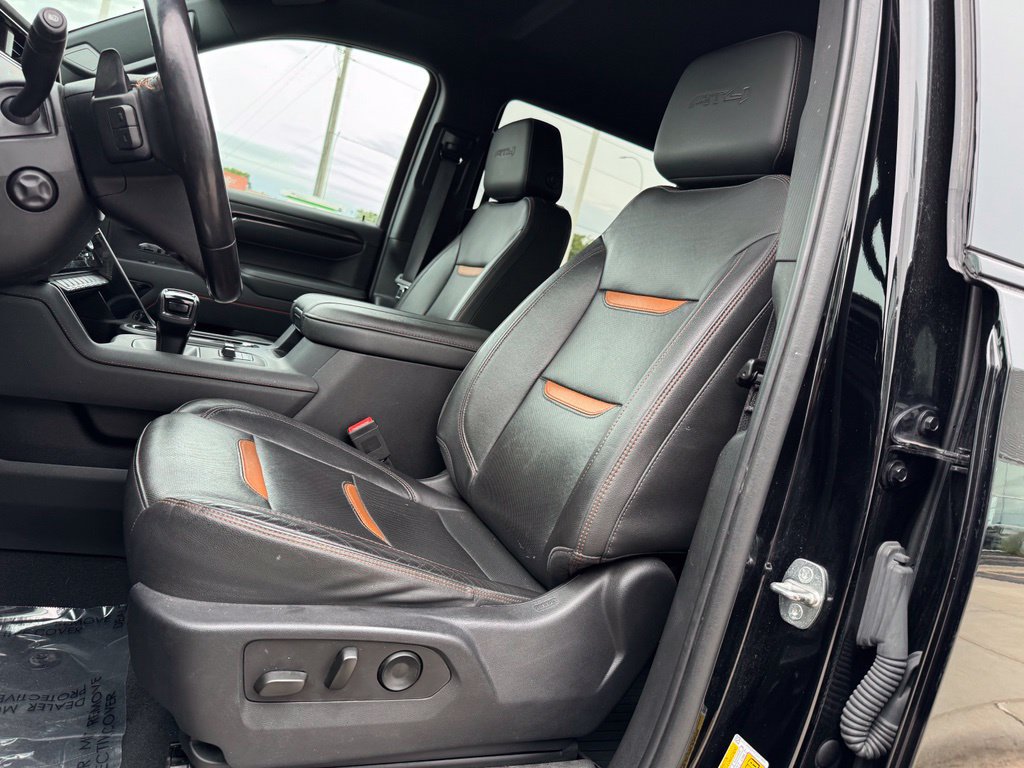 Used 2023 GMC Sierra 1500 AT4 w/ AT4 Premium Package AWD/4WD image 5