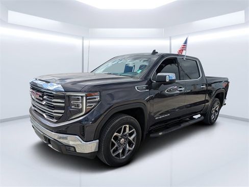 Used 2022 GMC Sierra 1500 SLT w/ SLT Convenience Package image 7
