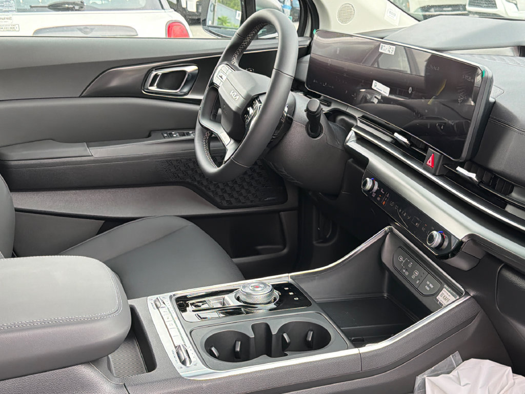 New 2027 Kia Carnival SX Prestige FWD image 13