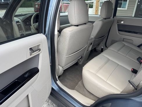 Used 2010 Ford Escape Limited AWD/4WD image 12