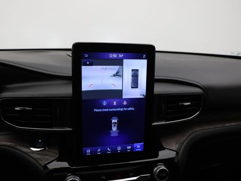 Used 2021 Ford Explorer Platinum w/ Equipment Group 601A image 26