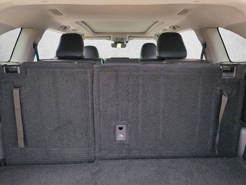 Used 2022 Toyota Highlander Platinum AWD/4WD image 6