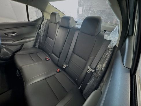 New 2025 Nissan Sentra SR w/ SR Premium Package image 25