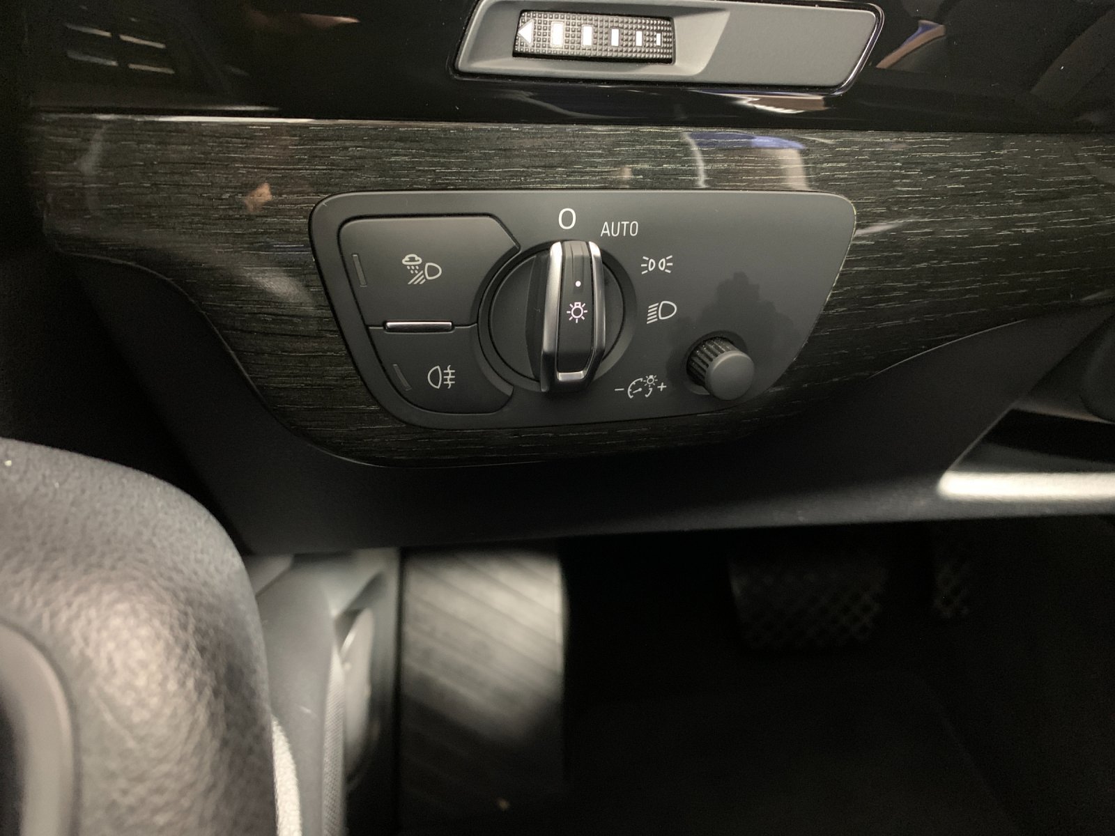 Used 2019 Audi Q7 3.0T Premium Plus AWD/4WD image 16