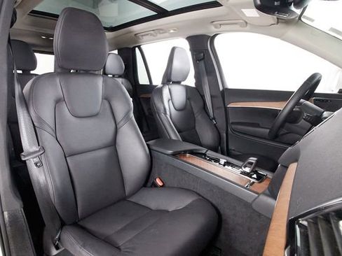 Certified 2024 Volvo XC90 T8 Plus w/ Protection Package Premier AWD/4WD image 20