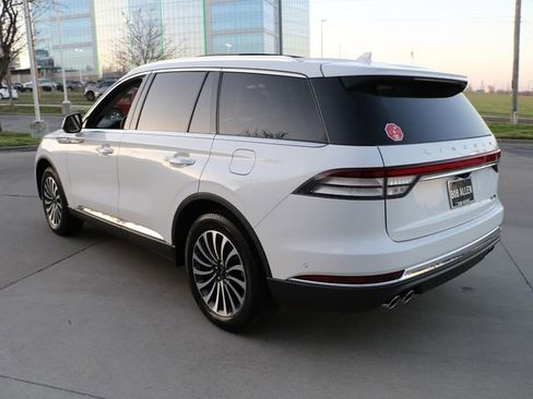 Used 2023 Lincoln Aviator Reserve w/ Equipment Group 201A AWD/4WD image 4