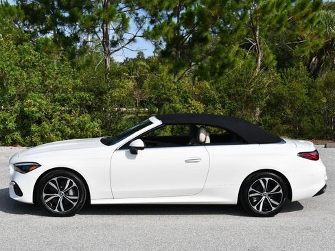 Used 2024 Mercedes-Benz CLE 300 4MATIC Cabriolet image 33