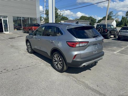 Certified 2022 Ford Escape Titanium w/ Class II Trailer Tow Package image 21