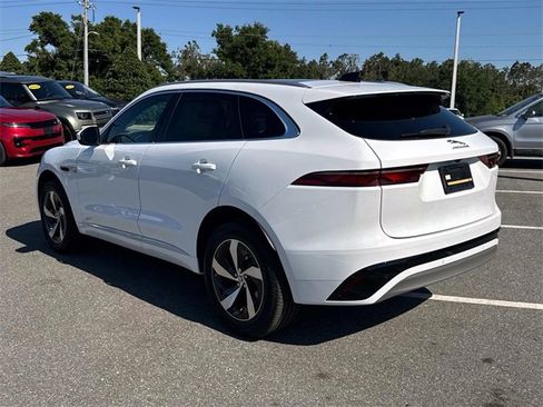 New 2025 Jaguar F-PACE R-Dynamic S image 4