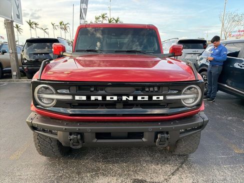 Used 2022 Ford Bronco Outer Banks image 2