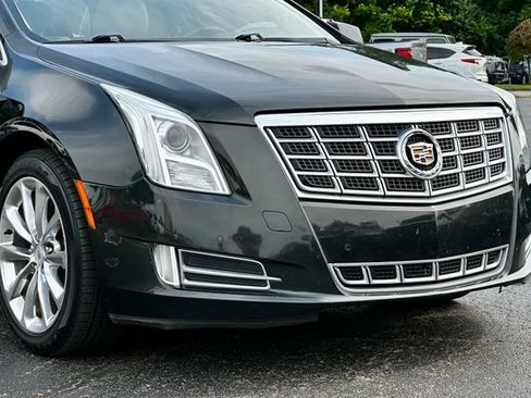 Used 2013 Cadillac XTS Luxury FWD image 2