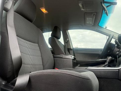 Used 2015 Toyota Camry LE FWD image 14
