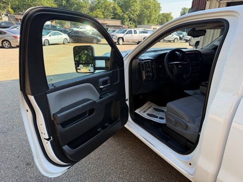 Used 2018 Chevrolet Silverado 1500 W/T w/ WT Fleet Convenience Package AWD/4WD image 8