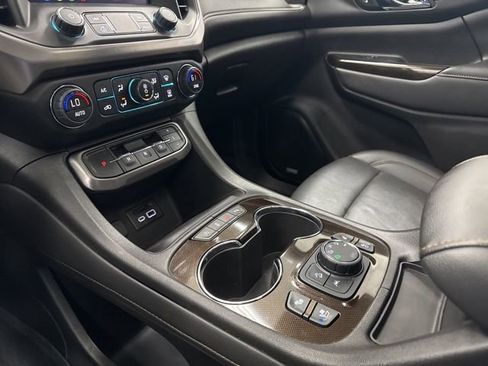 Used 2023 GMC Acadia AT4 w/ Technology Package image 23