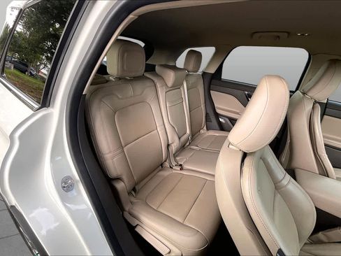 Used 2023 Lincoln Corsair Reserve FWD image 26