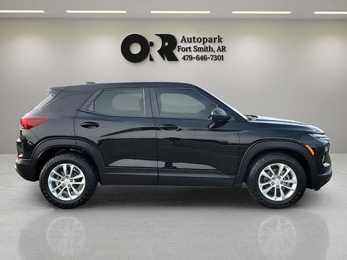 Used 2024 Chevrolet TrailBlazer LS w/ LS Convenience Package image 6