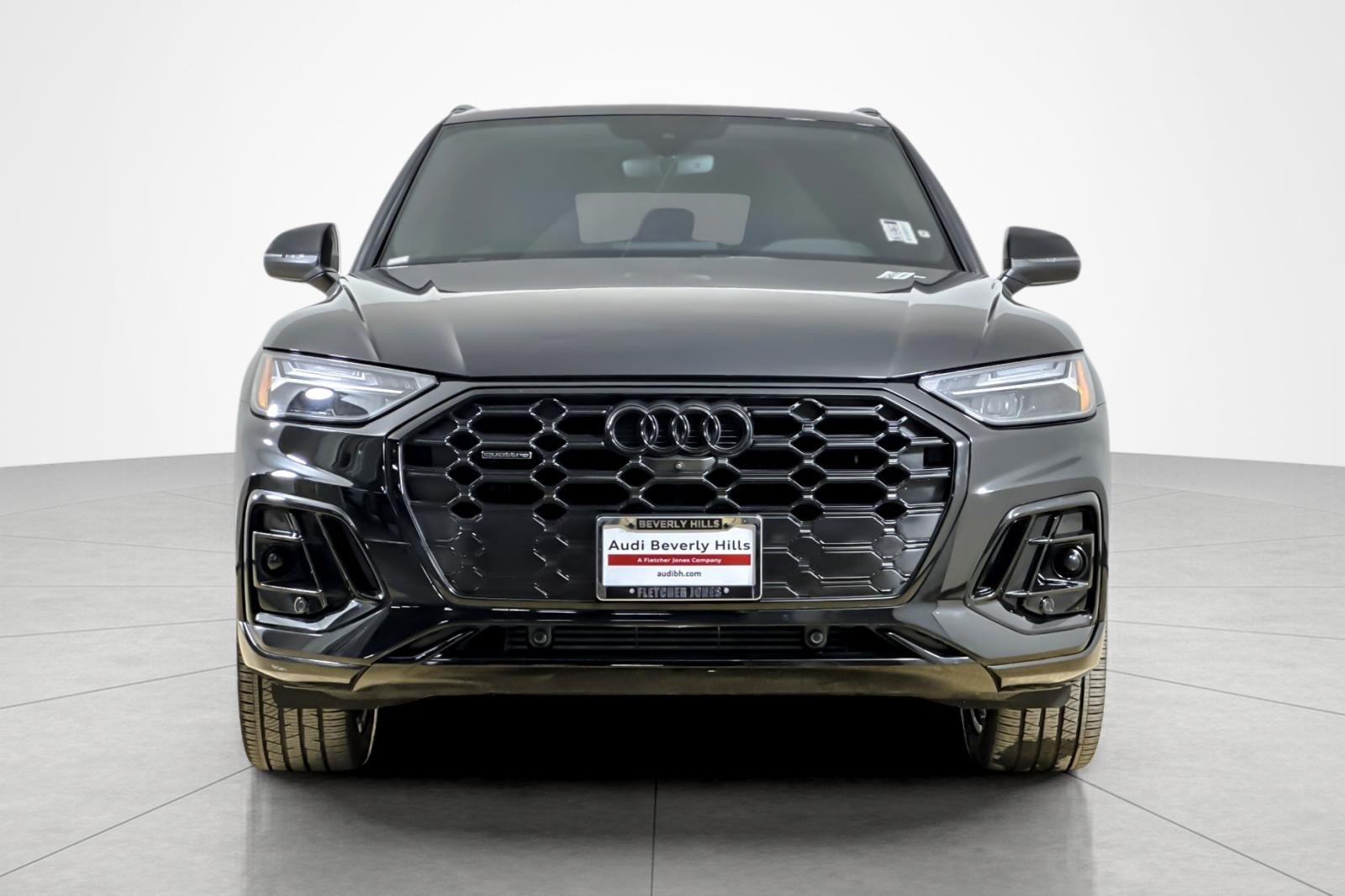Used 2024 Audi Q5 2.0T Premium Plus w/ Premium Plus Package AWD/4WD image 8
