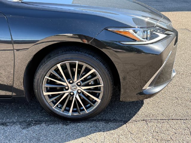 Certified 2024 Lexus ES 350 w/ Premium Package FWD image 9