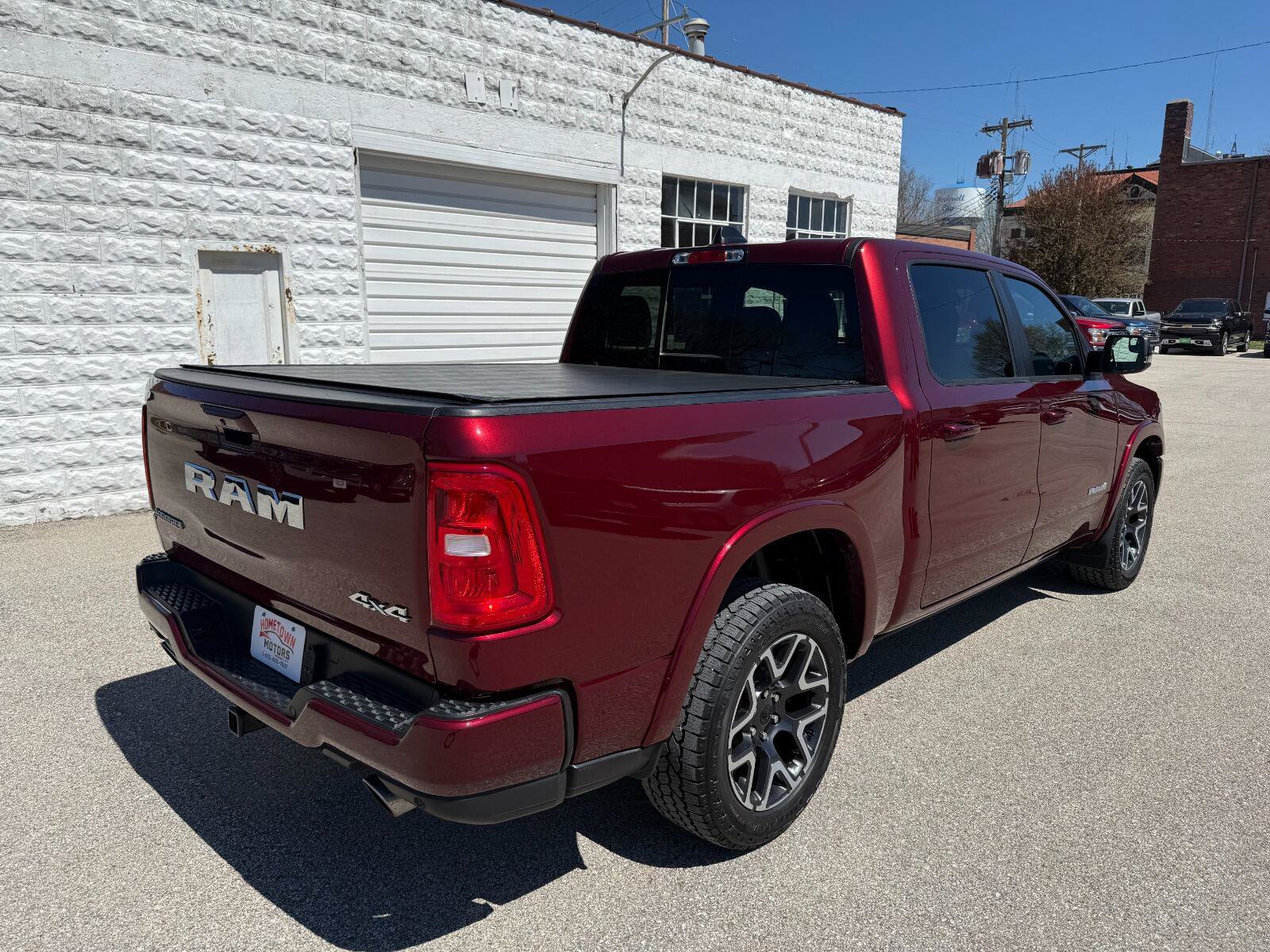 Used 2025 RAM 1500 Laramie w/ Sport Appearance Package AWD/4WD image 5