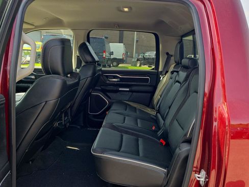 Used 2022 RAM 1500 Laramie AWD/4WD image 15