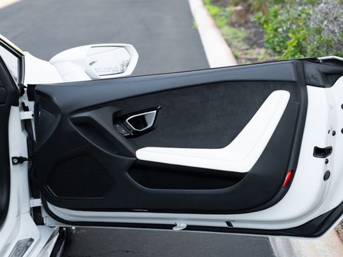 Used 2016 Lamborghini Huracan LP 610-4 image 51