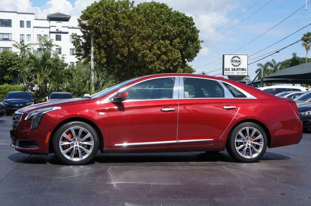 Used 2018 Cadillac XTS FWD image 4