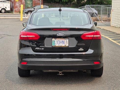 Used 2017 Ford Focus SE FWD image 6