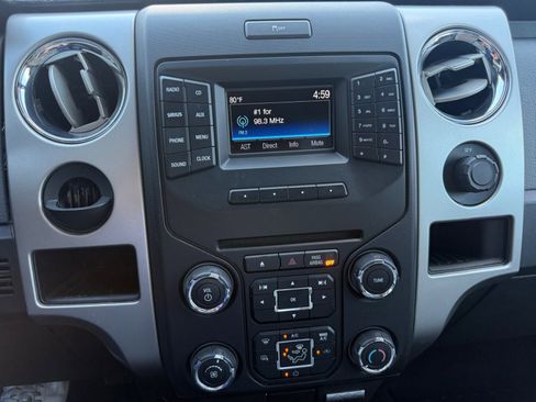 Used 2014 Ford F150 XLT w/ XLT Chrome Package image 21