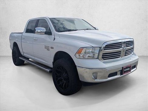 Used 2019 RAM 1500 Lone Star AWD/4WD image 3