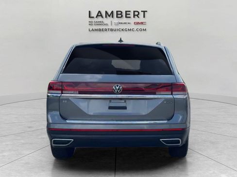 Used 2024 Volkswagen Atlas SE AWD/4WD image 4