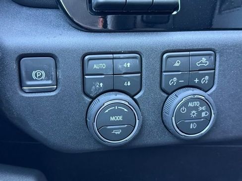 New 2026 Chevrolet Silverado 2500 LTZ w/ LTZ Convenience Package image 13