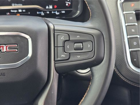 Used 2024 GMC Yukon AT4 w/ Technology Package AWD/4WD image 28
