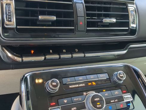 Used 2023 Lincoln Navigator L Black Label image 19