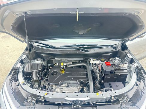 Used 2025 Chevrolet Equinox LT image 32