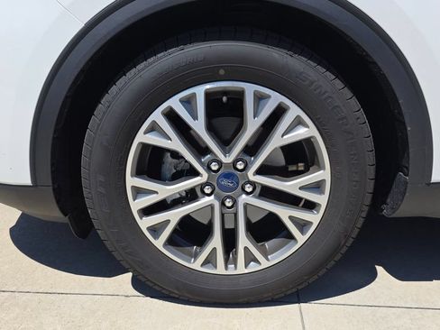 Used 2020 Ford Escape SEL FWD image 10