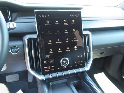 Used 2025 GMC Acadia Elevation FWD image 27